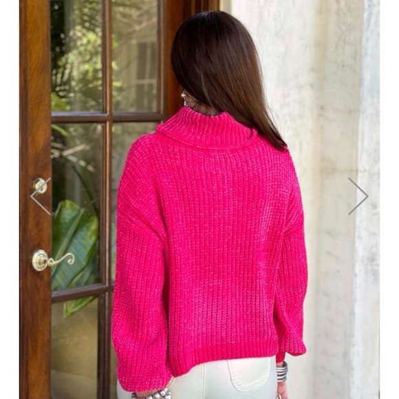 DAVI & DANI Vibrant hot pink Turtleneck cable knit chunky sweater women’s medium - Picture 2 of 8